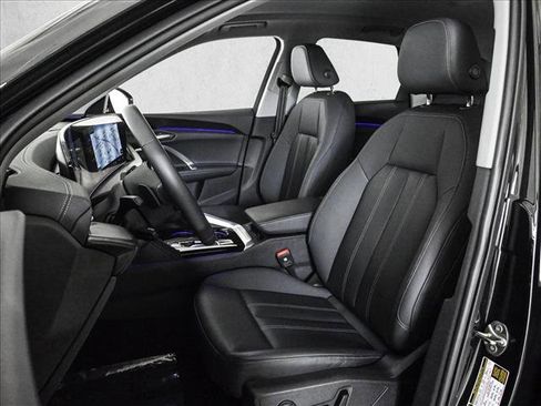 Certified 2025 Audi Q5 Premium w/ Convenience Package image 17