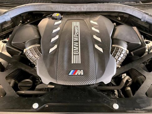 Used 2022 BMW X5 M w/ Executive Package image 29