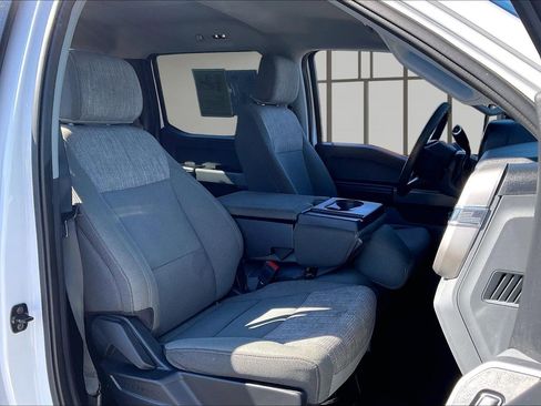 Used 2024 Ford F250 XLT image 30