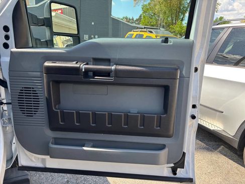 Used 2016 Ford F250 XL w/ XL Appearance Package image 13