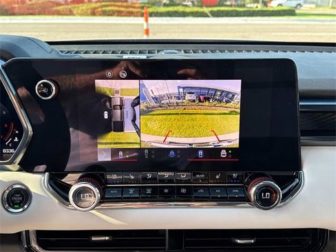 Used 2023 GMC Canyon AT4X image 26