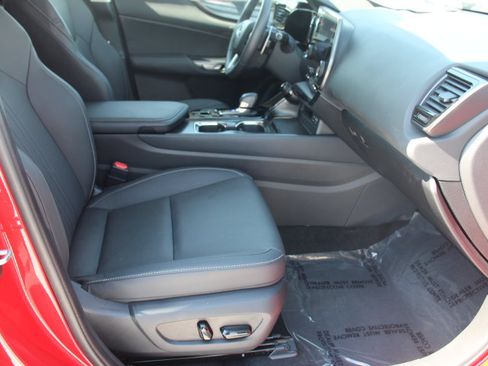 Used 2025 Lexus NX 250 FWD w/ Premium Package image 20