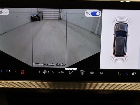 Certified 2025 Ford Explorer Platinum w/ Ultimate Package image 35