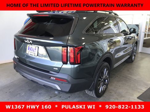 Used 2023 Kia Sorento AWD image 11