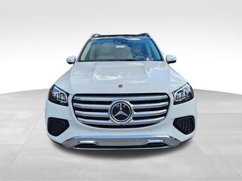 Used 2026 Mercedes-Benz GLS 450 4MATIC image 2
