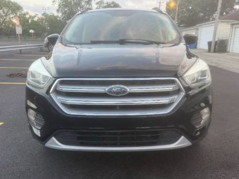 Used 2017 Ford Escape SE w/ Equipment Group 201A AWD/4WD image 8