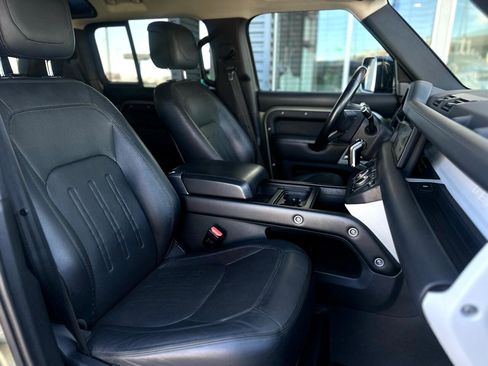 Used 2020 Land Rover Defender 110 HSE image 13