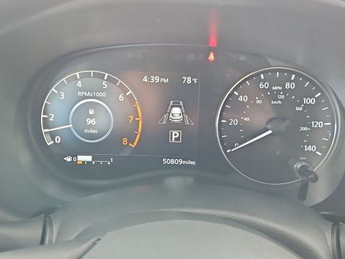 Used 2024 Nissan Kicks SV FWD image 12