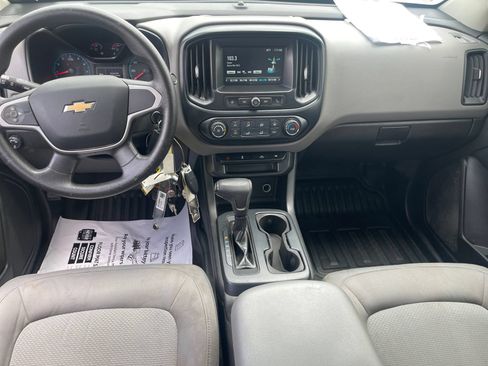 Used 2018 Chevrolet Colorado W/T w/ WT Convenience Package RWD image 22