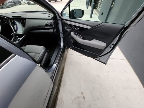 Used 2022 Subaru Outback Limited image 10