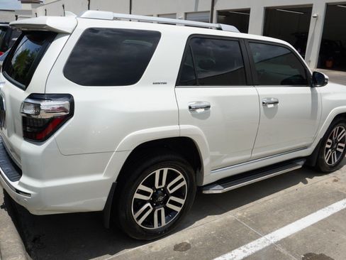 Used 2021 Toyota 4Runner Limited RWD image 5