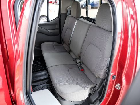 Used 2019 Nissan Frontier SV RWD image 35