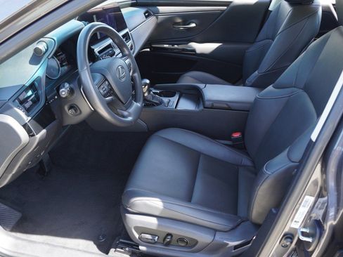 Certified 2023 Lexus ES 350 w/ Premium Package image 13