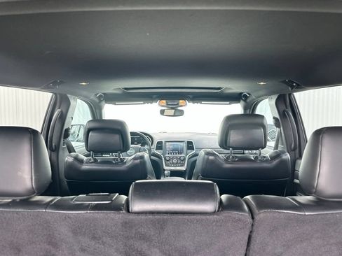 Used 2018 Jeep Grand Cherokee Altitude AWD/4WD image 25