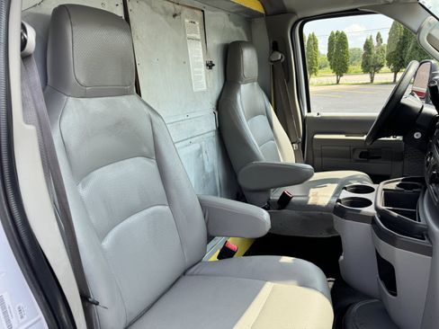 Used 2023 Ford E-350 and Econoline 350 Super Duty w/ Driver's Safety Package RWD image 19