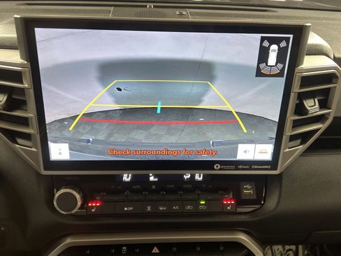 Used 2022 Toyota Tundra SR5 w/ SR5 Premium Package image 19