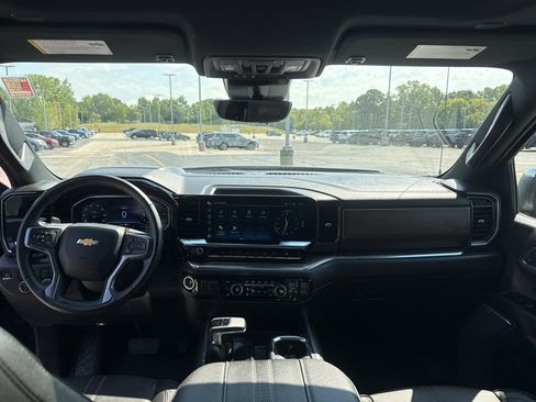 Certified 2024 Chevrolet Silverado 1500 High Country w/ Technology Package AWD/4WD image 27