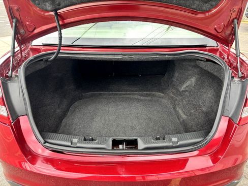 Used 2014 Ford Taurus Limited w/ Equipment Group 301A image 31