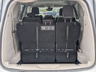 Used 2021 Chrysler Pacifica Touring-L w/ Uconnect Theater Family Group FWD video 4