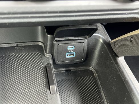 Used 2025 Ford Bronco Badlands AWD/4WD image 39