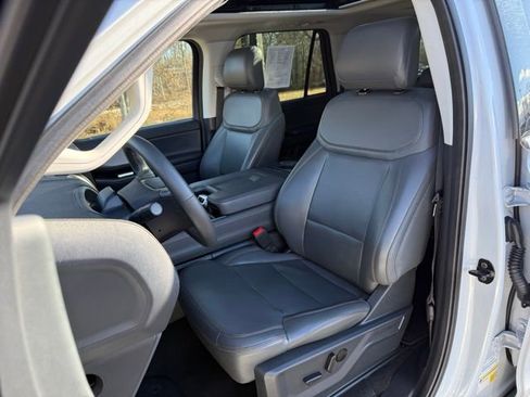 Certified 2025 Ford Expedition Max Active image 17