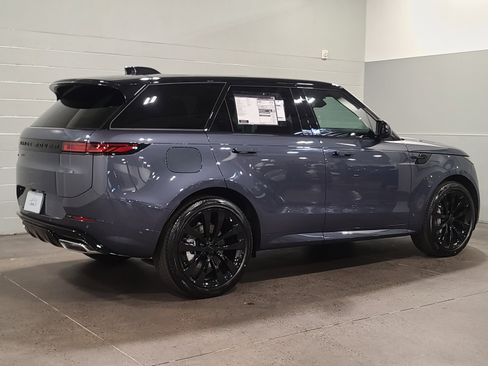 New 2026 Land Rover Range Rover Sport Dynamic SE image 2