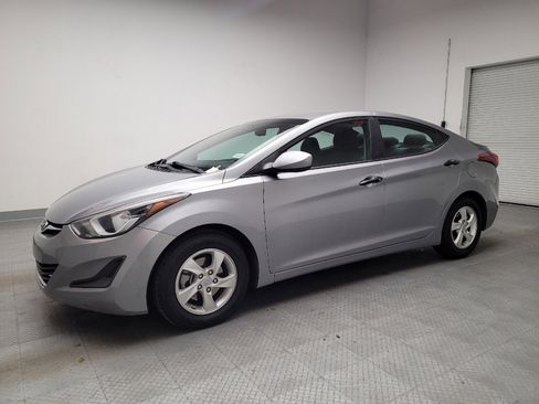 Used 2014 Hyundai Elantra SE FWD image 2