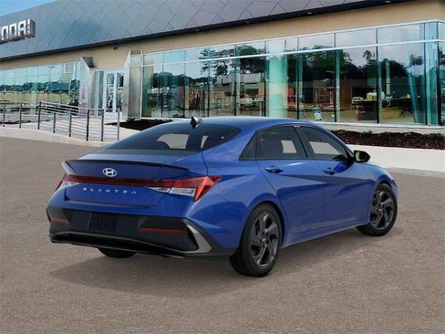 New 2026 Hyundai Elantra Sport image 4