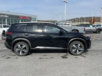 Used 2021 Nissan Rogue SL video 2