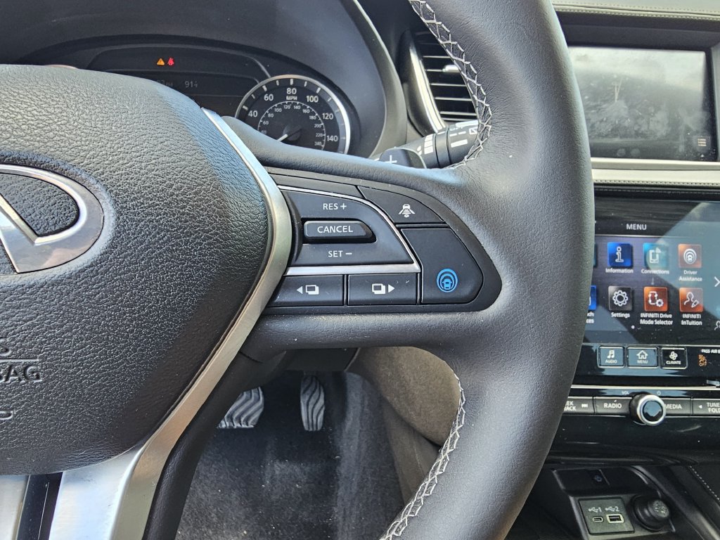 Used 2023 INFINITI QX50 Luxe FWD image 27