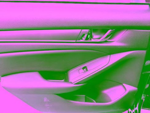 Used 2021 Honda Accord Sport image 8