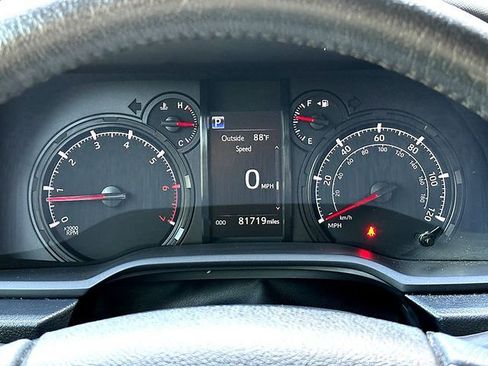 Certified 2022 Toyota 4Runner SR5 Premium w/ Moonroof Package AWD/4WD image 27