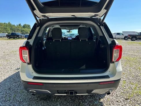 Certified 2023 Ford Explorer XLT w/ Equipment Group 202A AWD/4WD image 14
