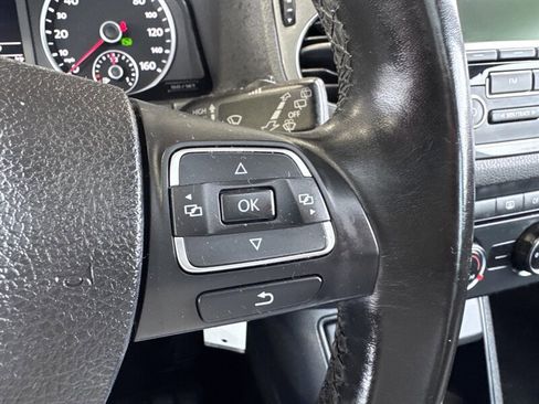 Used 2013 Volkswagen Tiguan S image 23