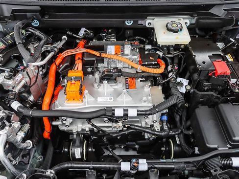 New 2026 Chevrolet Equinox EV LT image 25