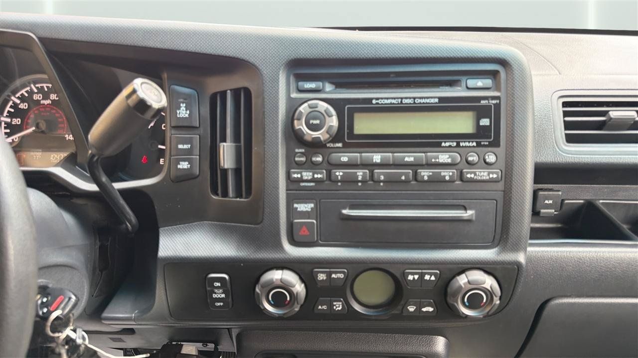 Used 2010 Honda Ridgeline RTS image 21