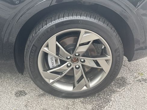 Used 2023 Genesis Electrified GV70 Advanced image 20