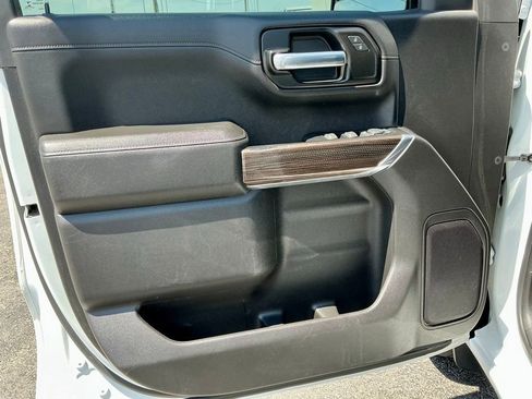 Used 2020 Chevrolet Silverado 1500 RST w/ Texas Edition RWD image 39