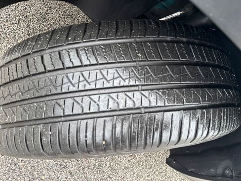 Used 2023 Volkswagen Atlas Cross Sport SE w/ Black Wheel Package image 36