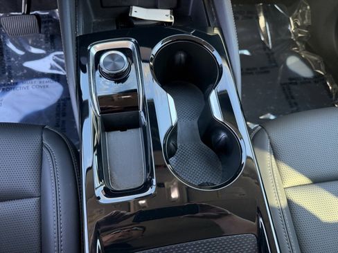 Used 2025 Buick Envision Preferred image 27