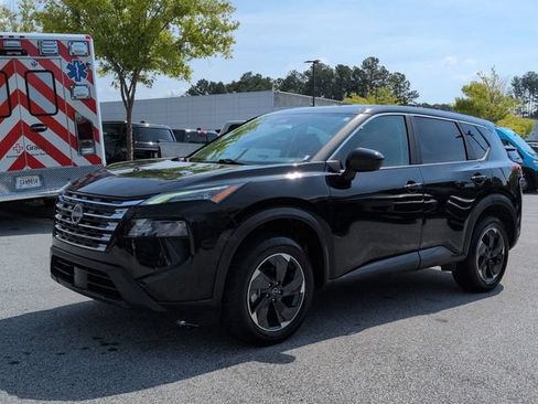 Used 2024 Nissan Rogue SV FWD image 7