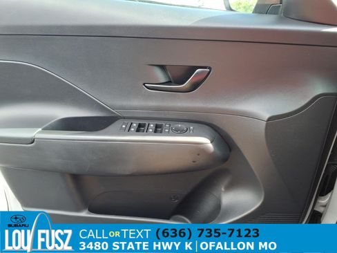 Used 2025 Hyundai Kona SEL FWD image 22