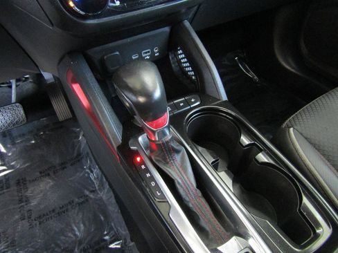 Used 2022 Chevrolet TrailBlazer RS FWD image 19