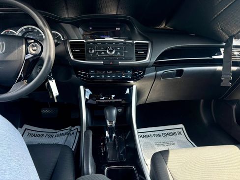 Used 2017 Honda Accord LX image 24