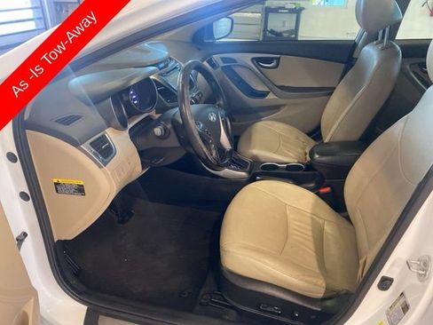 Used 2015 Hyundai Elantra Limited w/ Option Group 05 FWD image 22