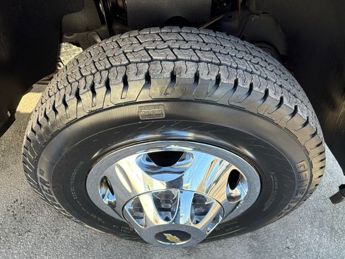 Used 2013 Chevrolet Silverado 3500 LT w/ Convenience Package image 9