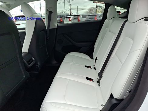 Used 2024 Tesla Model Y Long Range image 11