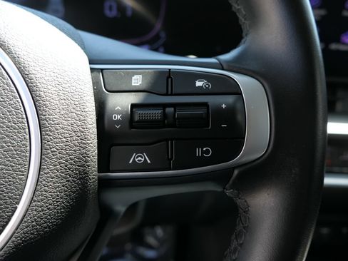 Used 2023 Kia Sportage EX FWD image 16