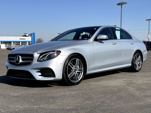 Used 2019 Mercedes-Benz E 300 4MATIC image 8