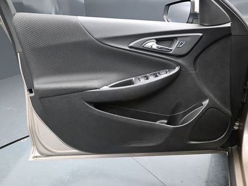 Used 2024 Chevrolet Malibu LT image 17